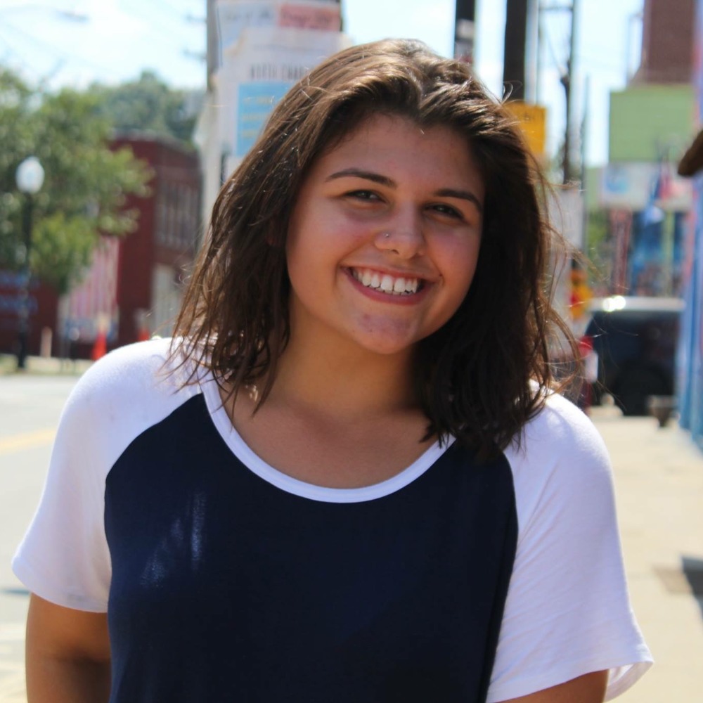 Meet your Posher, Alaina